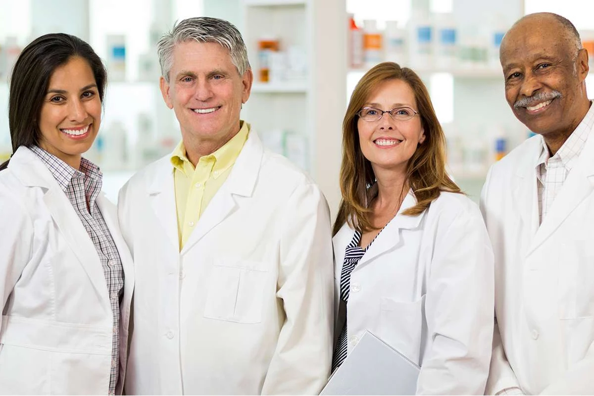 Escasez de farmacéuticos