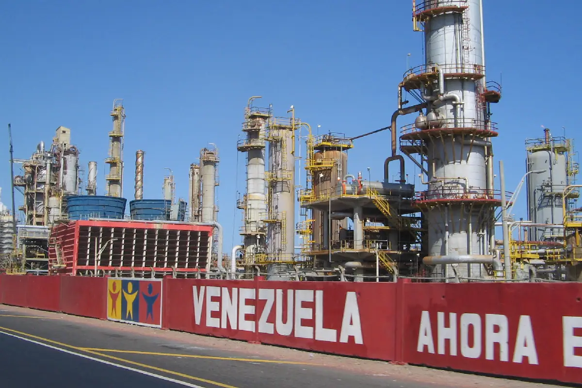 sonochem adquiere crudo venezolano con descuento