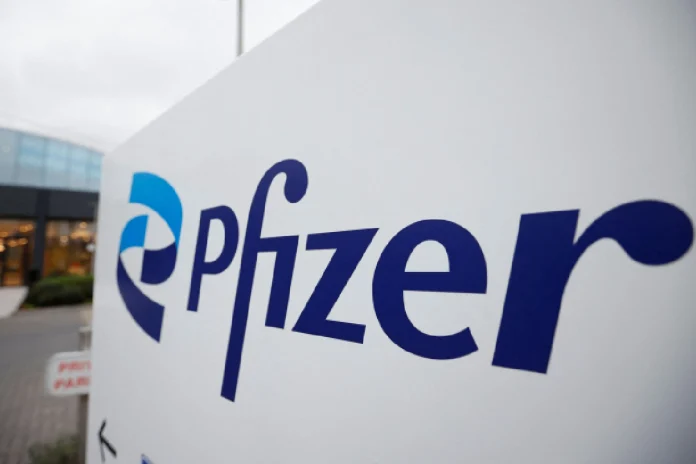 Caen acciones de pfizer tras muerte de niño