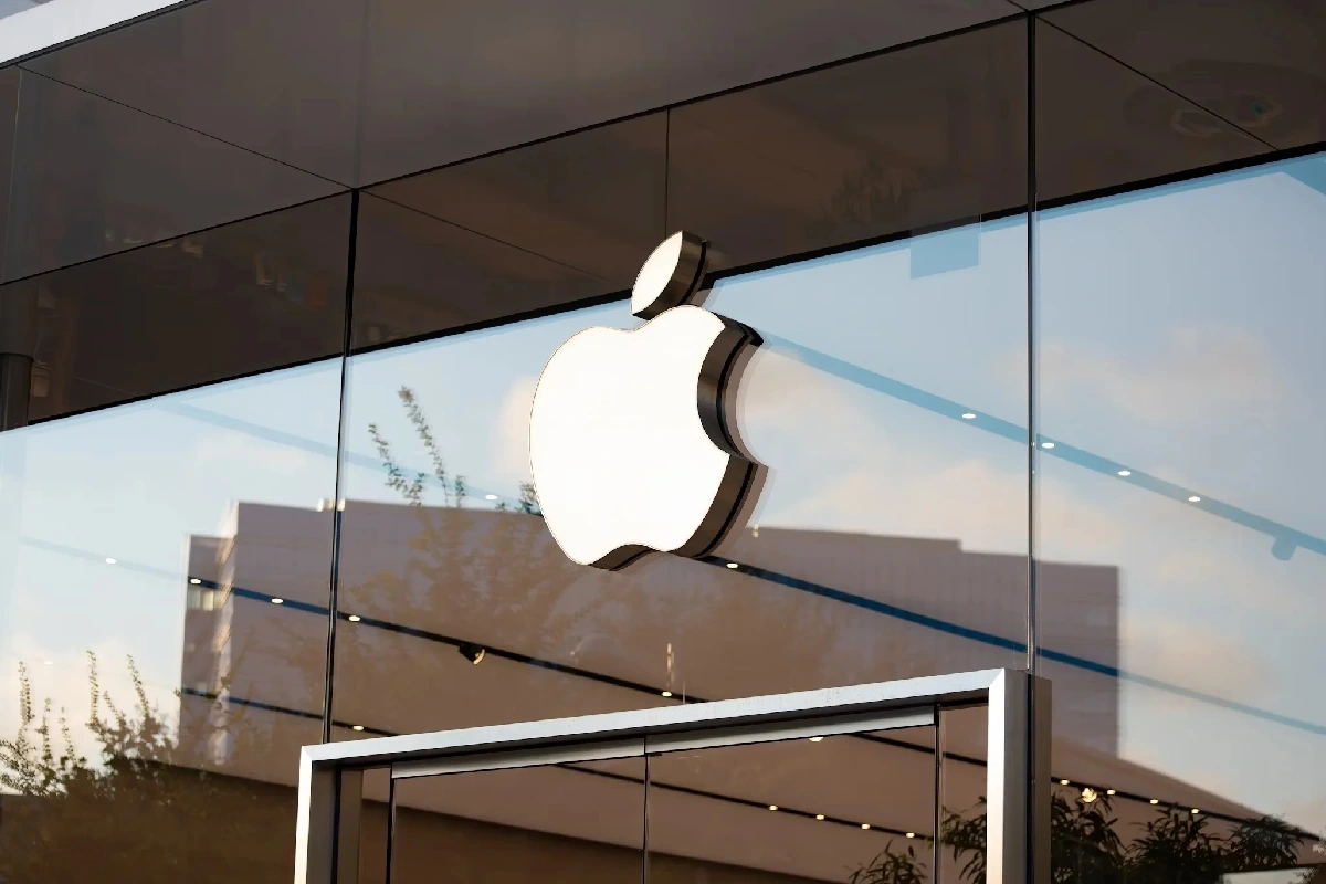 Apple intelligence, fachada frontal de apple con logo