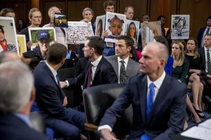 Familias en juicio de Boeing