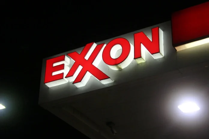 Producción histórica de Exxon y Chevron